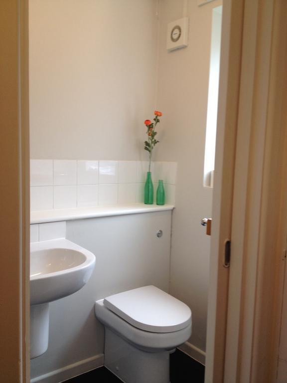Armitage Way Holiday Apartment - Perfect To Self Isolate CBG Εξωτερικό φωτογραφία