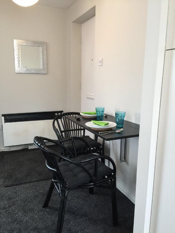 Armitage Way Holiday Apartment - Perfect To Self Isolate CBG Εξωτερικό φωτογραφία